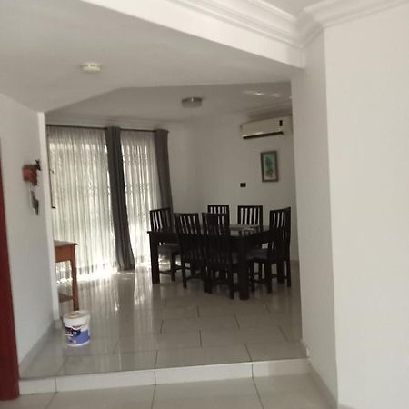 Tricia'S Place - One Family At A Time Appartement Accra Buitenkant foto