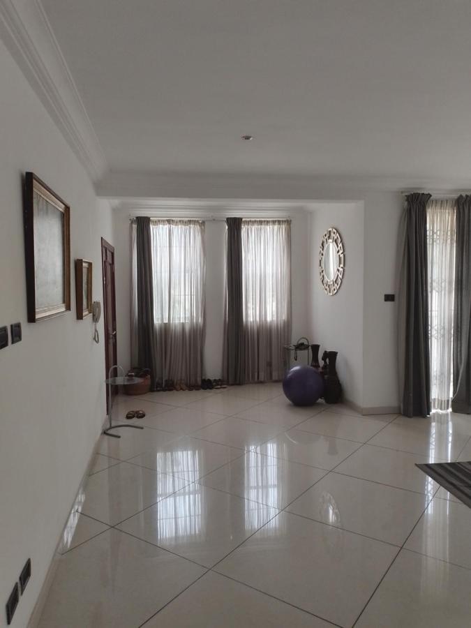 Tricia'S Place - One Family At A Time Appartement Accra Buitenkant foto