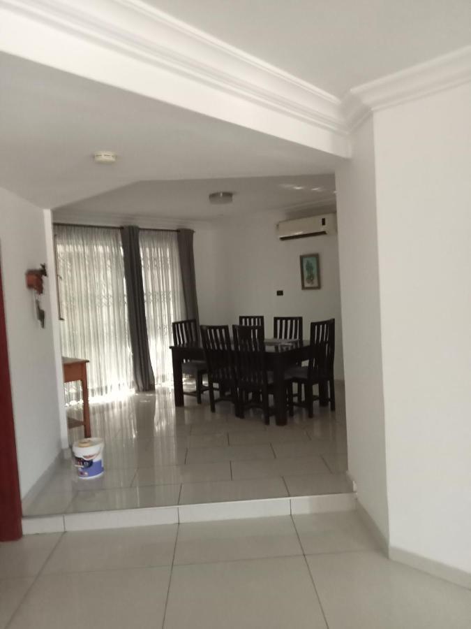 Tricia'S Place - One Family At A Time Appartement Accra Buitenkant foto
